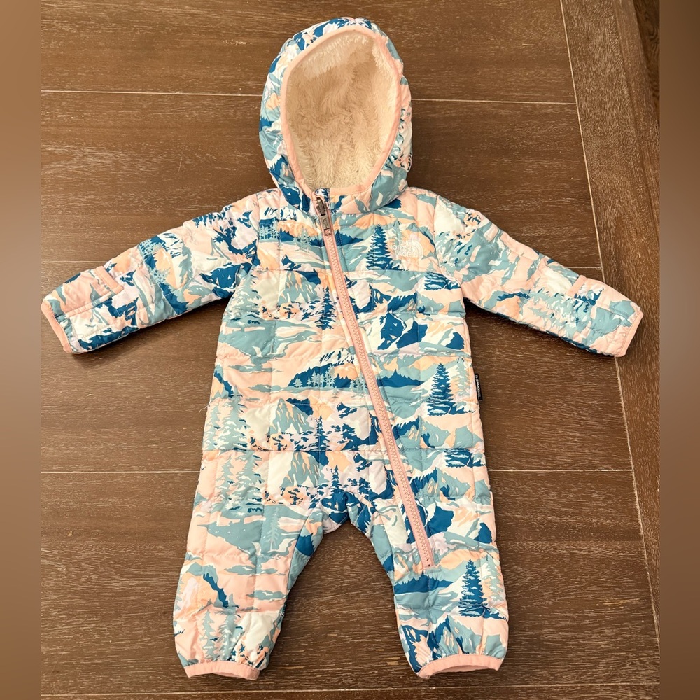 The North Face Baby Thermaball Onsie Jacket: 0-3m